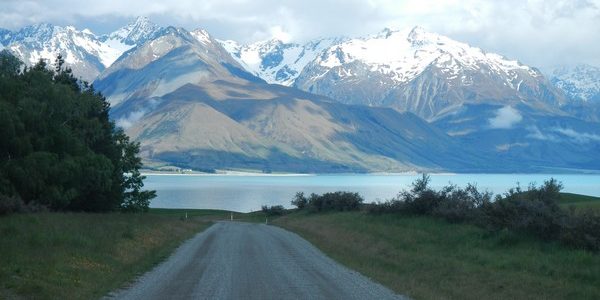 The road to Mount Cook (NZ)